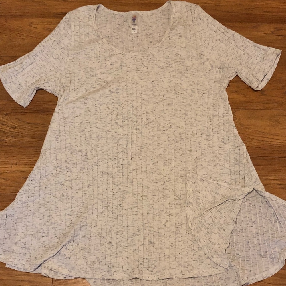 LuLaRoe NWOT Perfect Tee